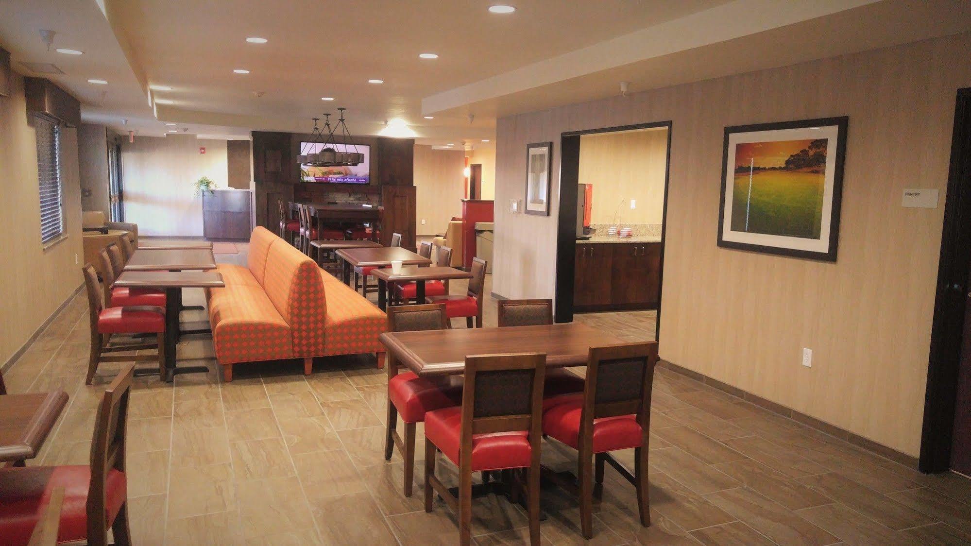 Inn At Hunters Run Watford City المظهر الخارجي الصورة